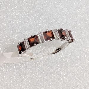 NWT Bomb Party Elegant LC Brilliant Red White Garnets Rhodium Plated Sz 10 Ring